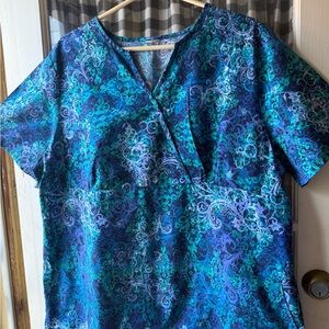 Blue and Green Patterned Scrub Top when I bought tag was cut off XXL